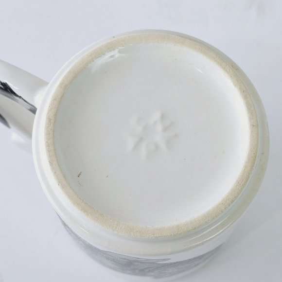 Vintage 1970's Cat with Cattail Handle, Japan, 6 Oz. - Picture 5 of 5